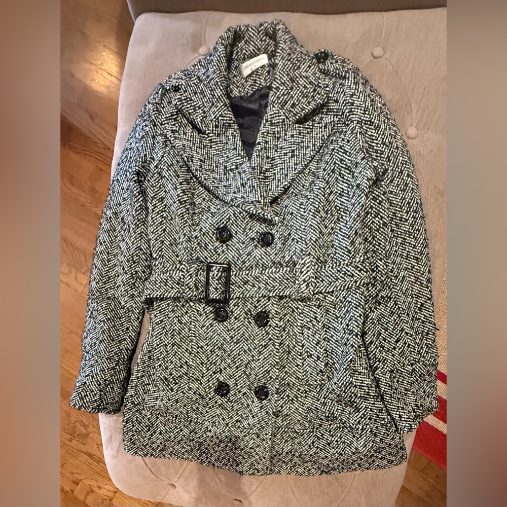 Chic Black and White Herringbone Oxford Circus Coat Medium